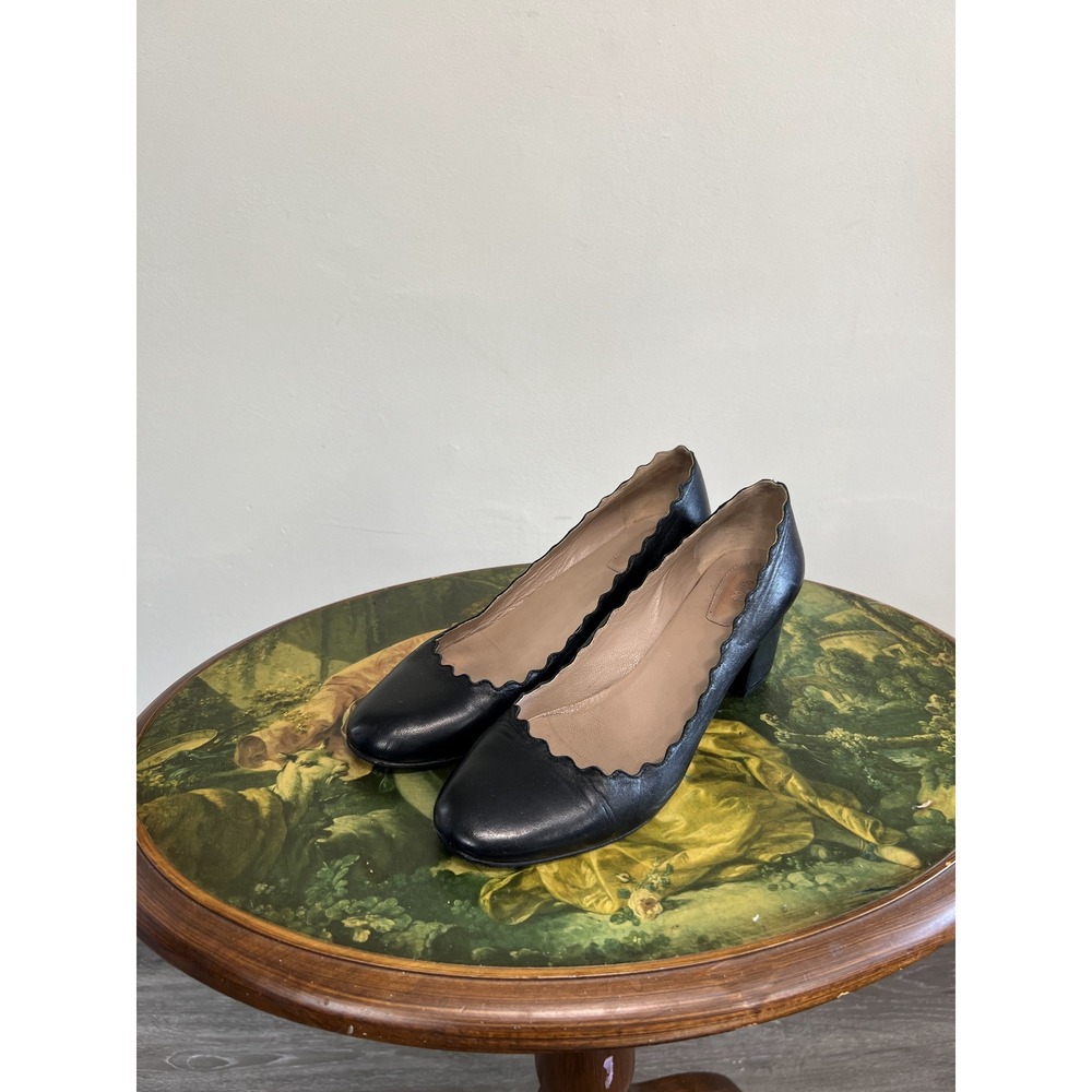Chloé Black Leather Lauren Scalloped Block Heel Pumps Size 38